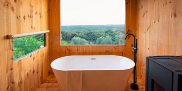 Alójate en este camping con casitas de madera y tiendas de ‘glamping’ en Aragón: en un pintoresco pueblo rodeado de un parque natural | El Confidencial Alójate en este camping con casitas de madera y tiendas de ‘glamping’ en Aragón: en un pintoresco pueblo rodeado de un parque natural | El Confidencial